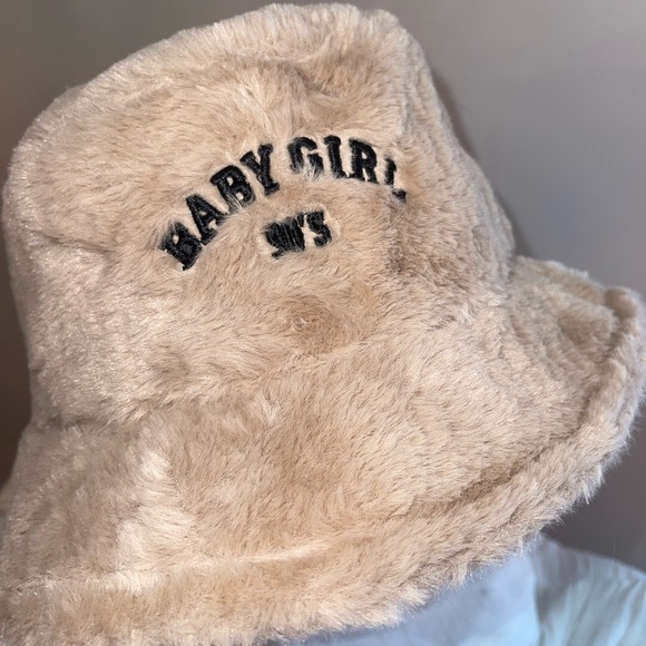 Winter Super Cute Fuzzy Fluffy Faux Fur Bucket Hat With Lining - Picture 6 of 8